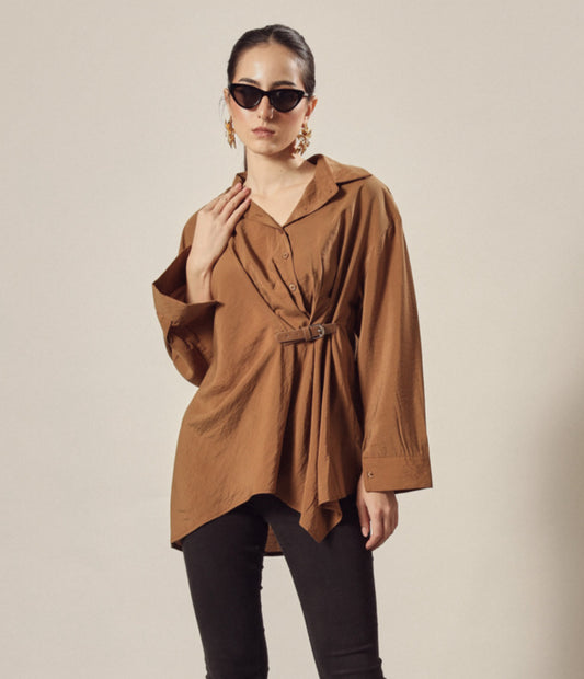 POPLIN BELT ME UP SHIRT IN BEIGE
