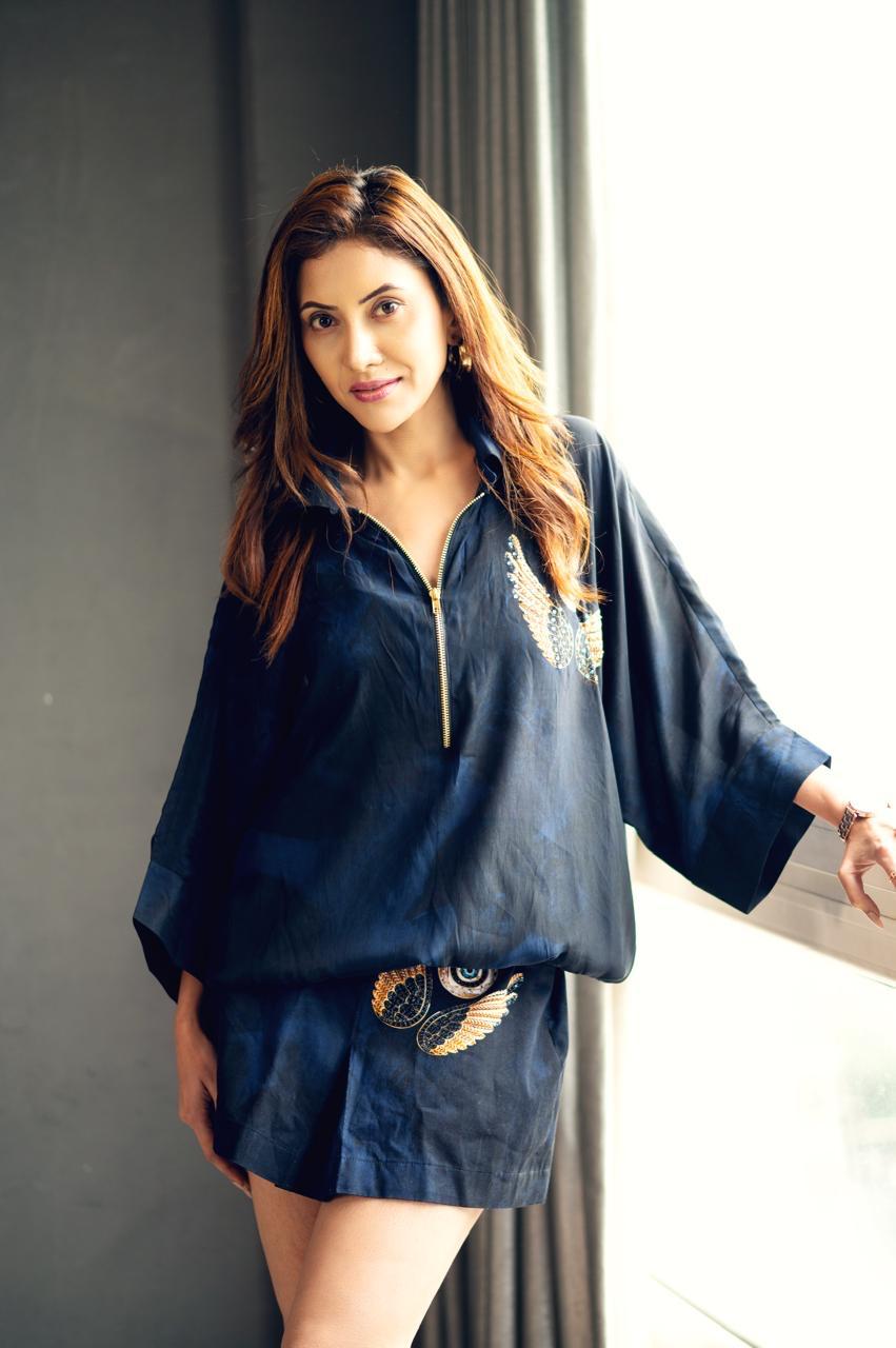 Navy blue angel wings motif shirt with matching squads